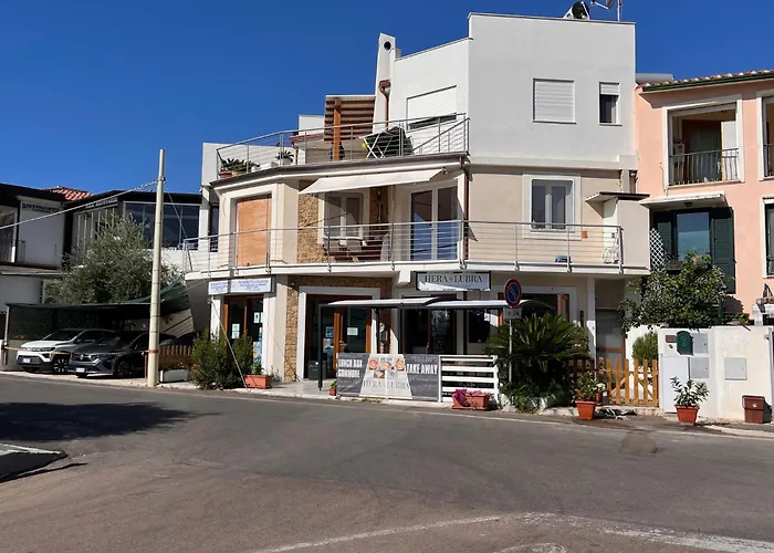 Sea House Iun Q7317